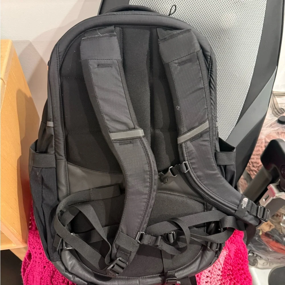 The North Face women’s Surge Luxe Black and rose gold Backpack - - Picture 11 of 12